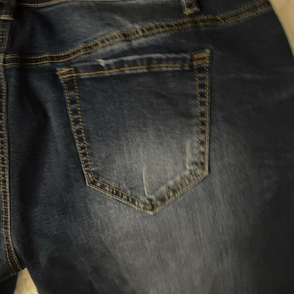 Women’s Plus SZ 21 Dark Wash Mid Rise Distressed Slim Straight Jeans Stretch - Picture 12 of 14